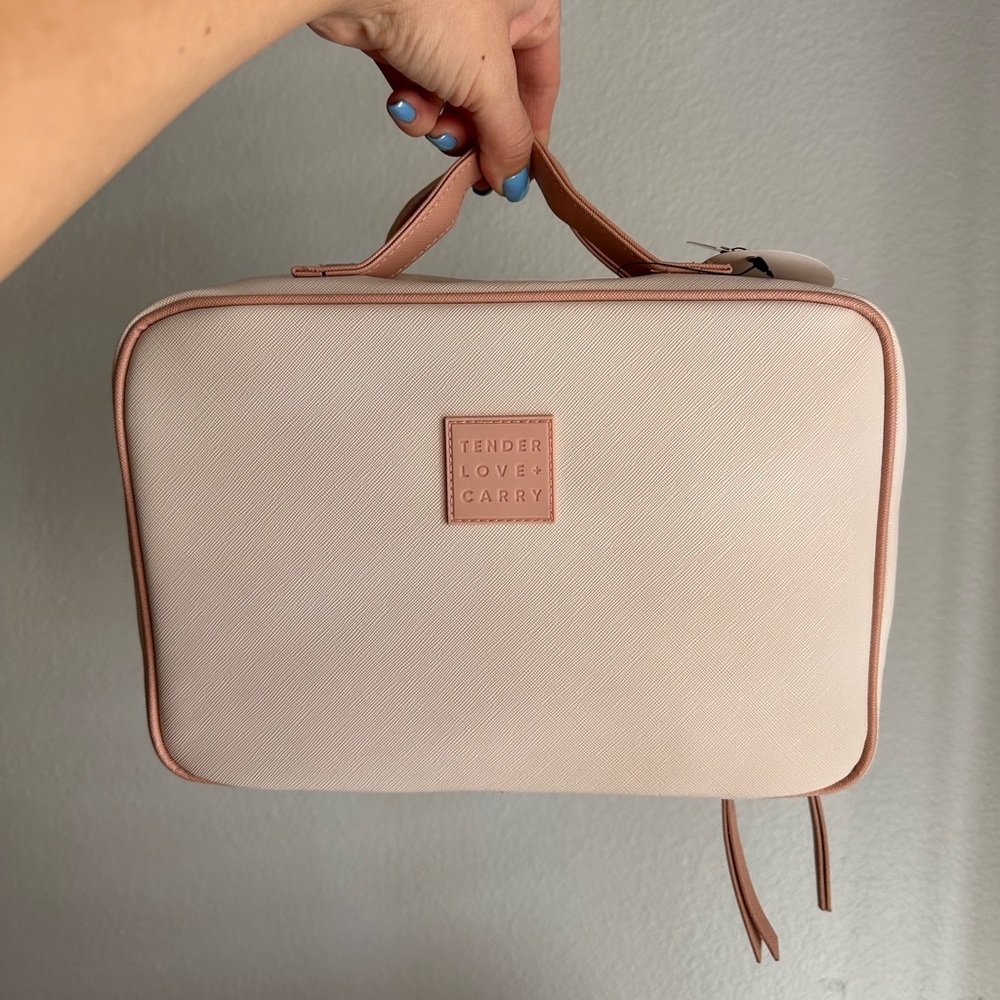 Tender Love + Carry | Hanging Travel Bag